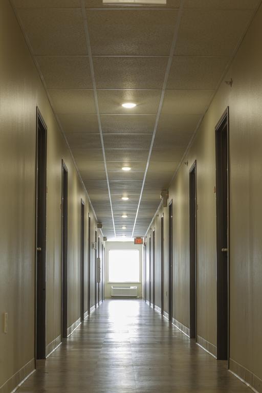 Woodspring Suites Williston Extérieur photo