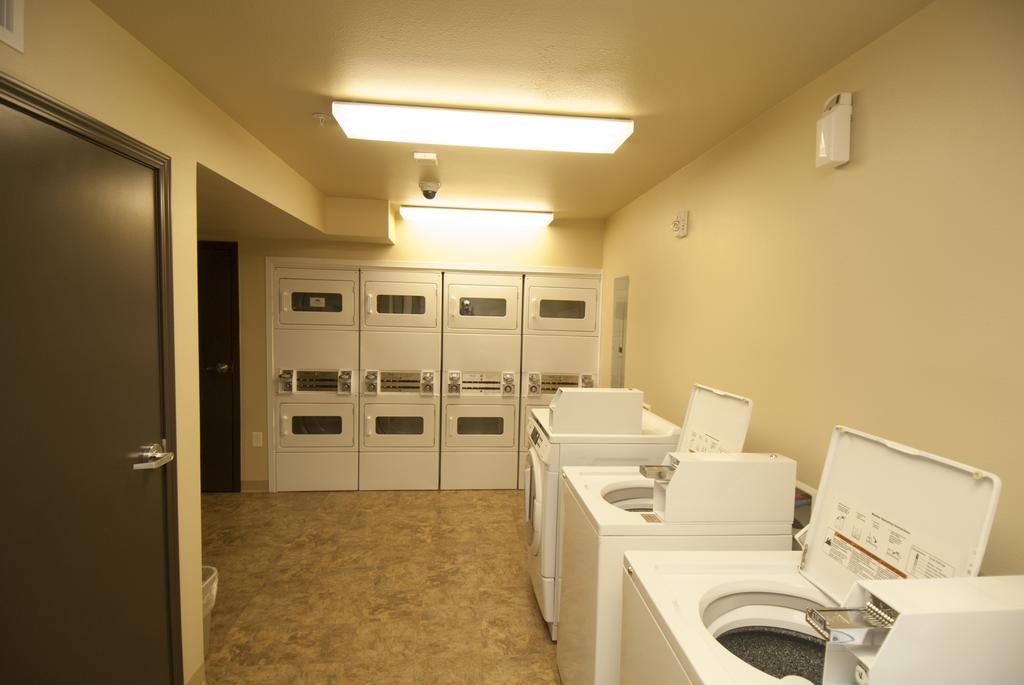 Woodspring Suites Williston Extérieur photo