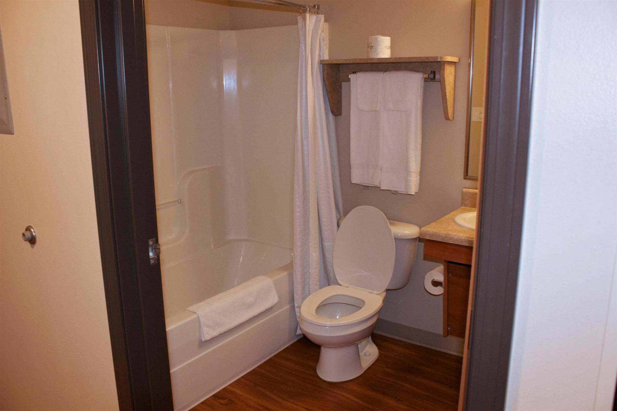 Woodspring Suites Williston Extérieur photo